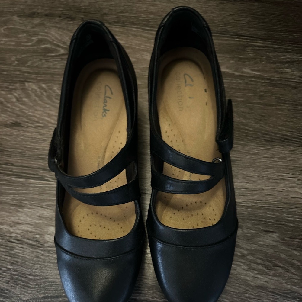 Clarks Heel with strap size 9